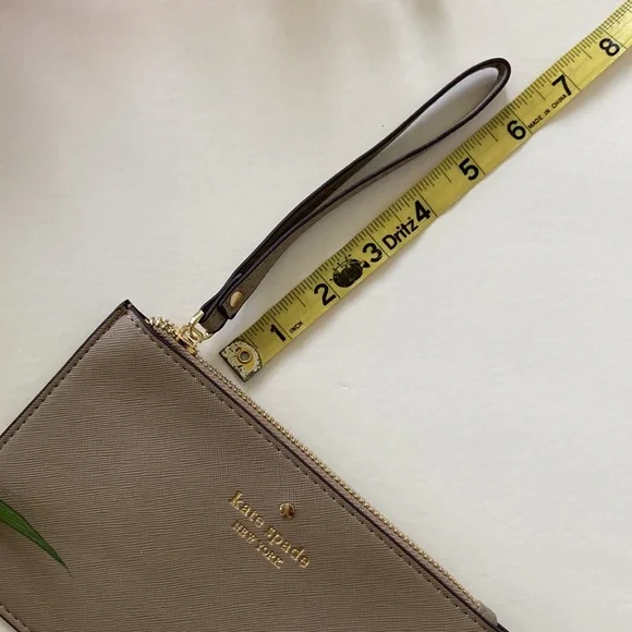 Kate Spade Saffiano Wristlet - Picture 10 of 11